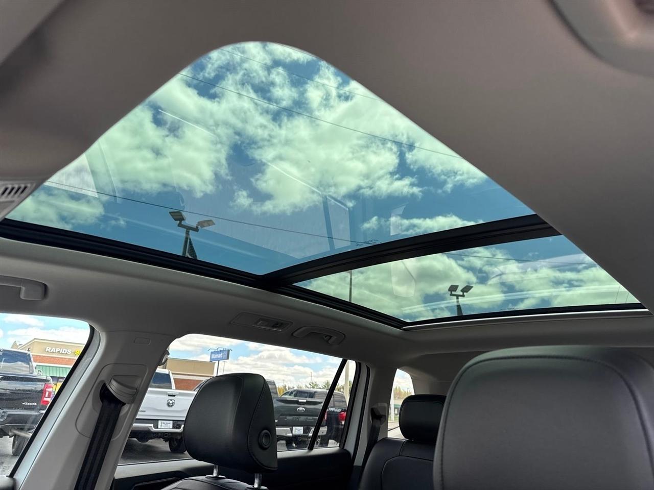 Volkswagen Tiguan 2.0T SEL Premium 4MOTION 2018
