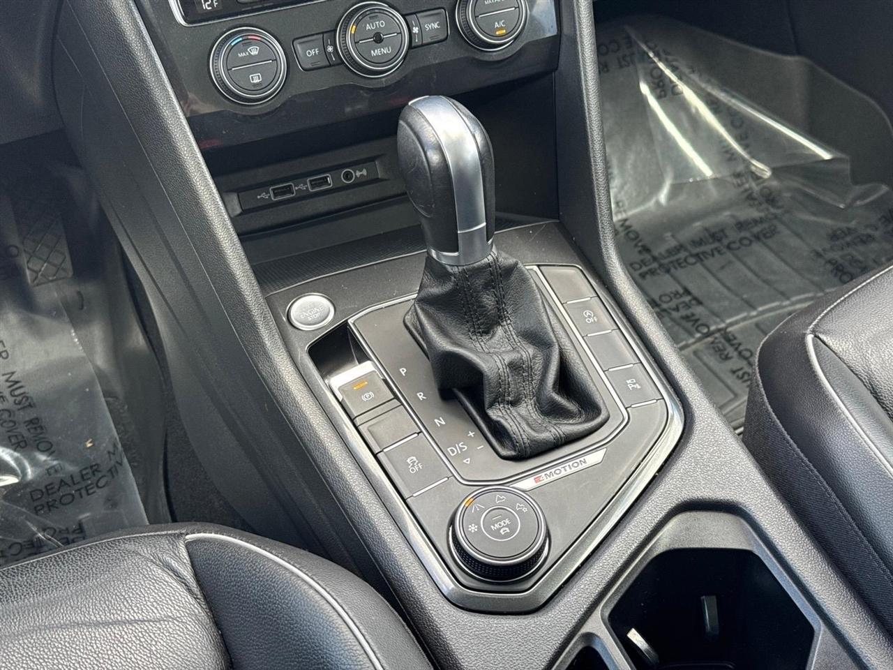 Volkswagen Tiguan 2.0T SEL Premium 4MOTION 2018