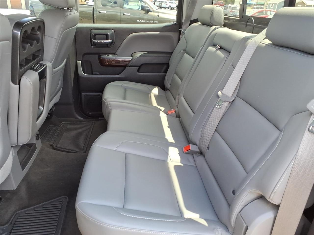 GMC Sierra 1500 4WD Crew Cab 143.5" SLT 2015