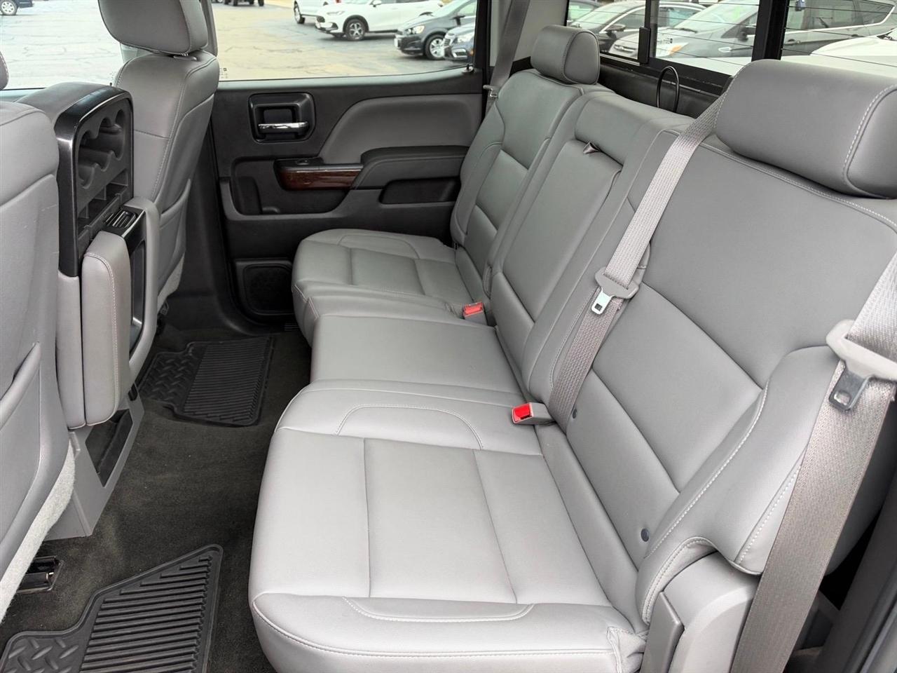 GMC Sierra 1500 4WD Crew Cab 143.5" SLT 2015