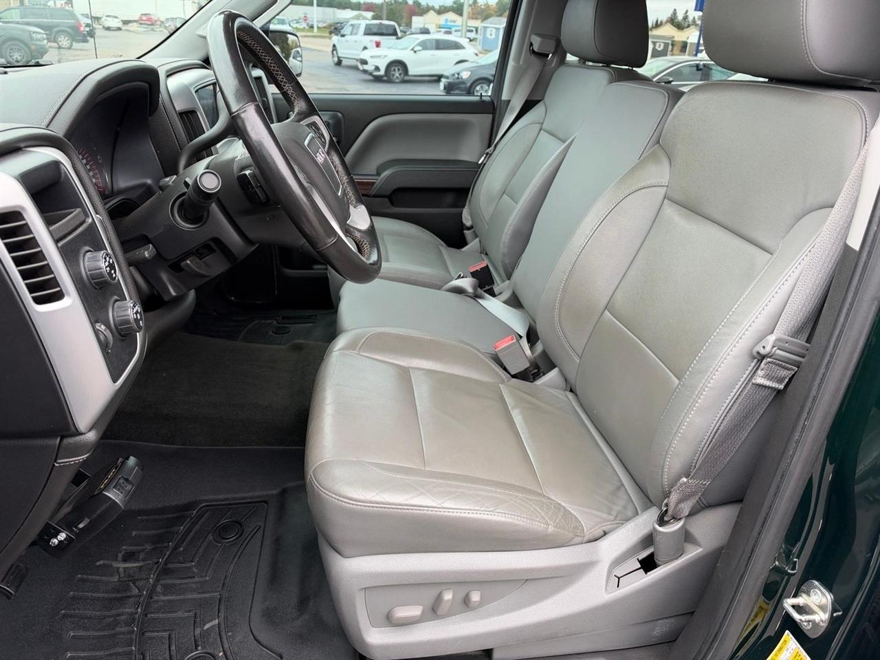 GMC Sierra 1500 4WD Crew Cab 143.5" SLT 2015