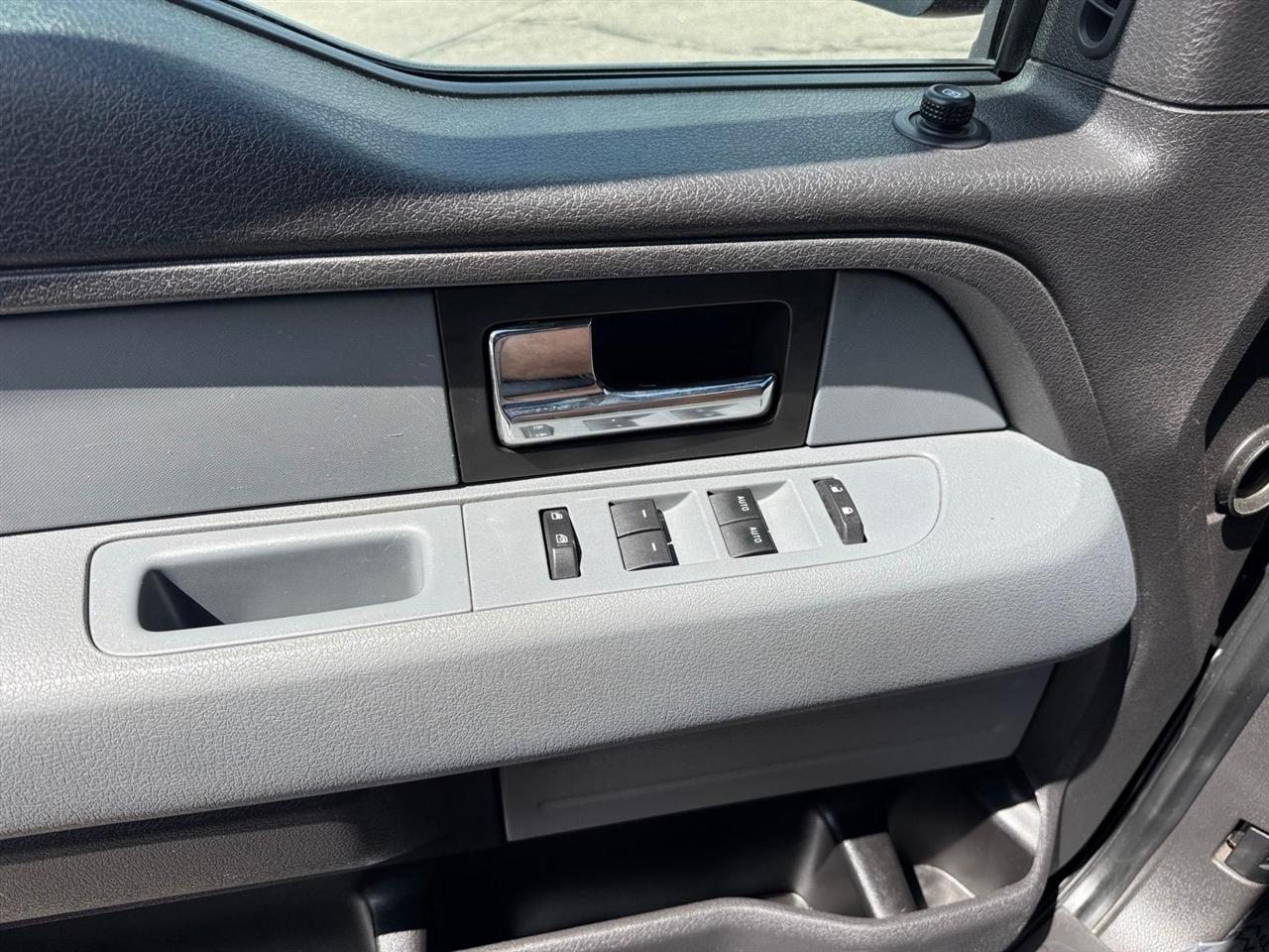 Ford F-150 4WD SuperCab 145" Lariat 2013