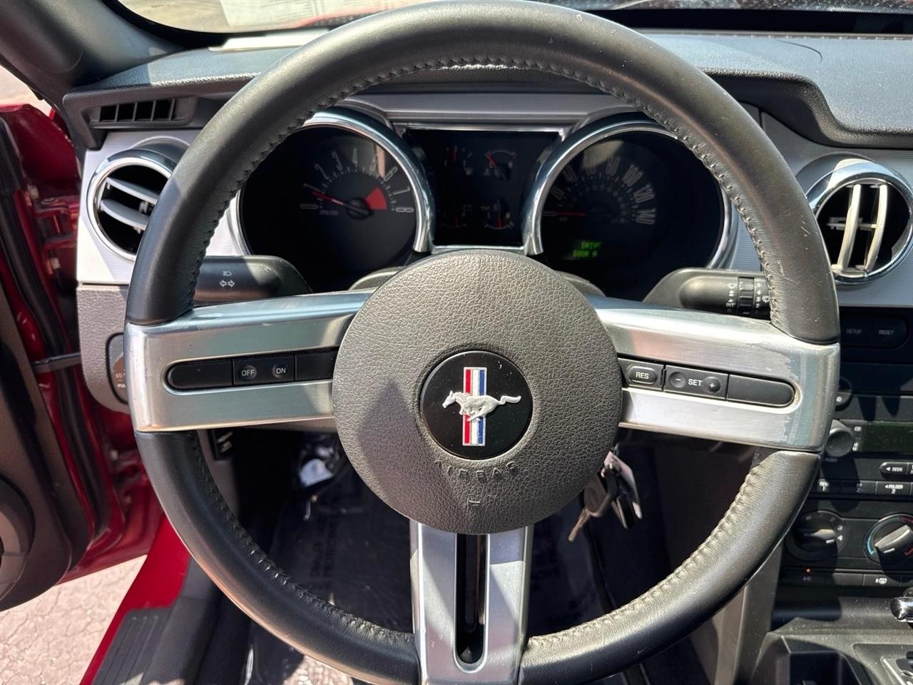 Ford Mustang 2dr Conv GT Deluxe 2008