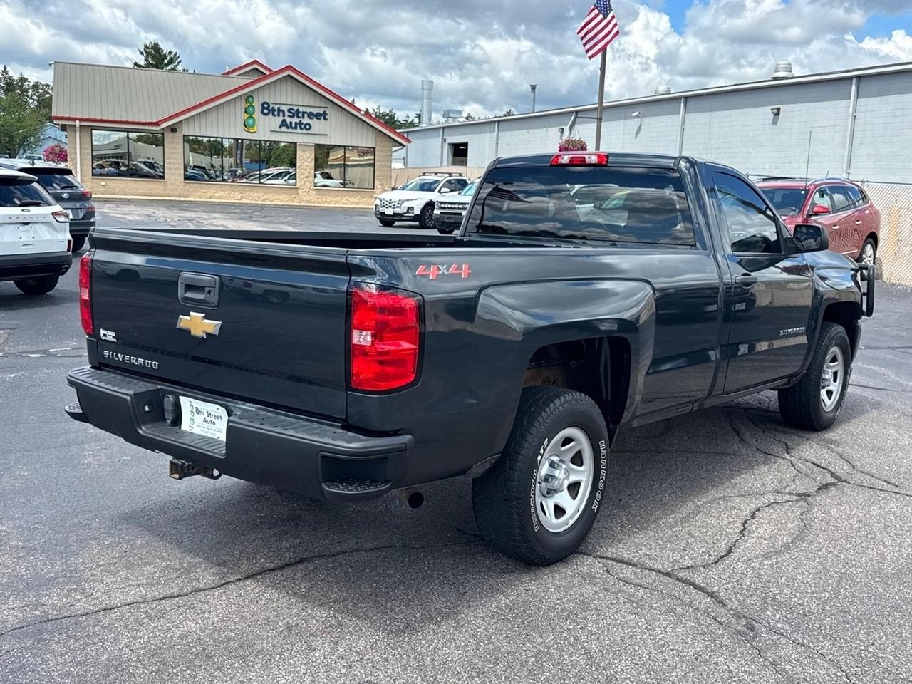 Chevrolet Silverado 1500 4WD Reg Cab 133.0" Work Truck 2018