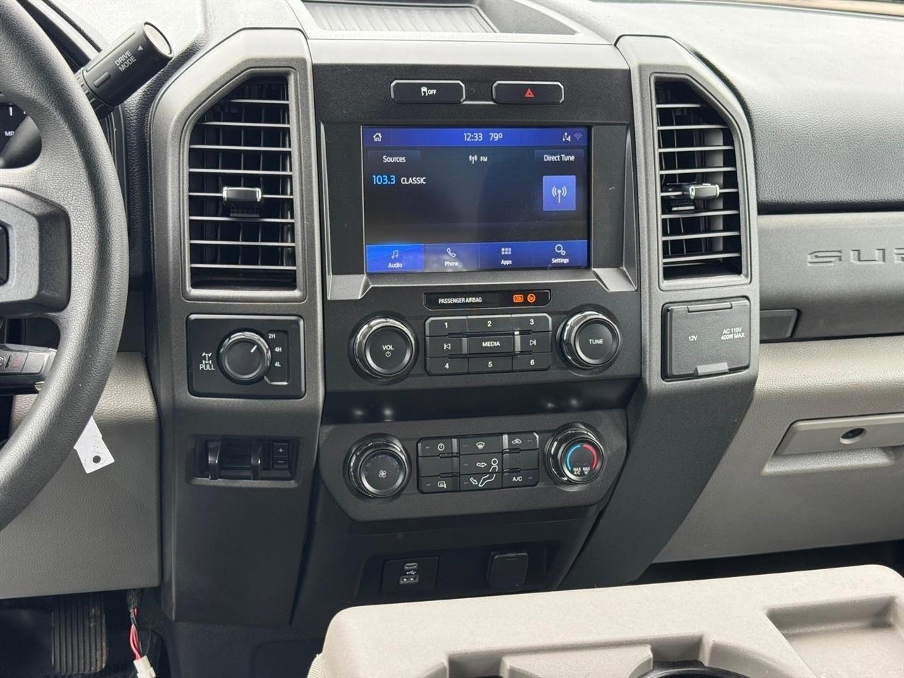 Ford Super Duty F-250 SRW King Ranch 4WD Crew Cab 8' Box 2021