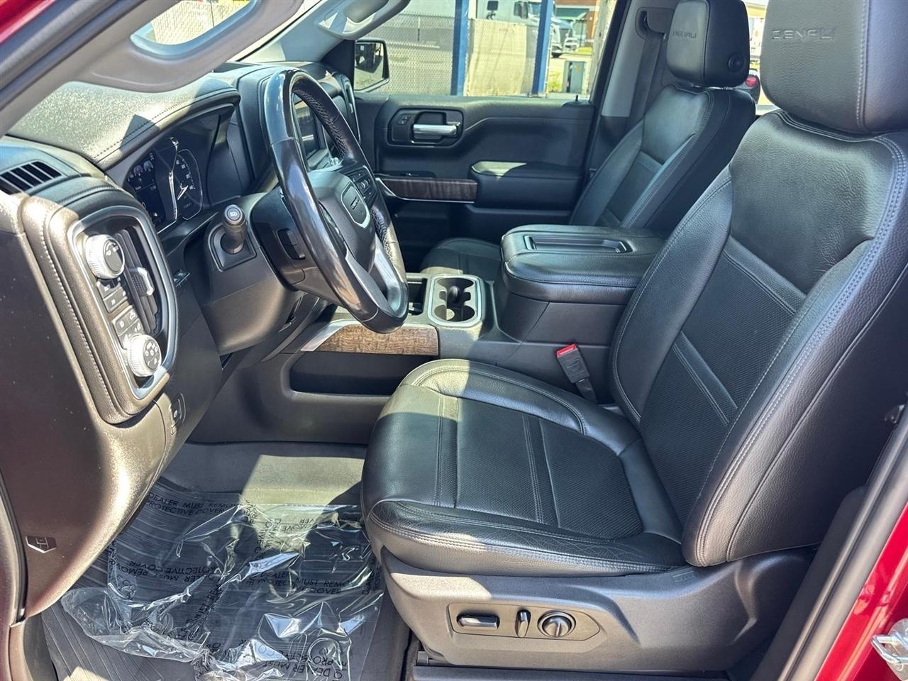 GMC Sierra 1500 4WD Crew Cab 147" Denali 2020