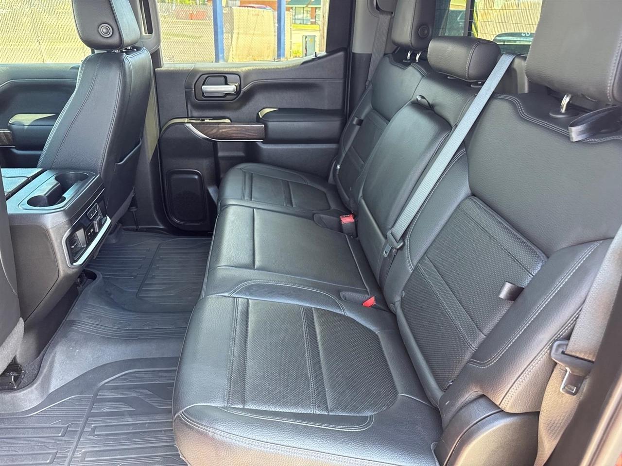 GMC Sierra 1500 4WD Crew Cab 147" Denali 2020