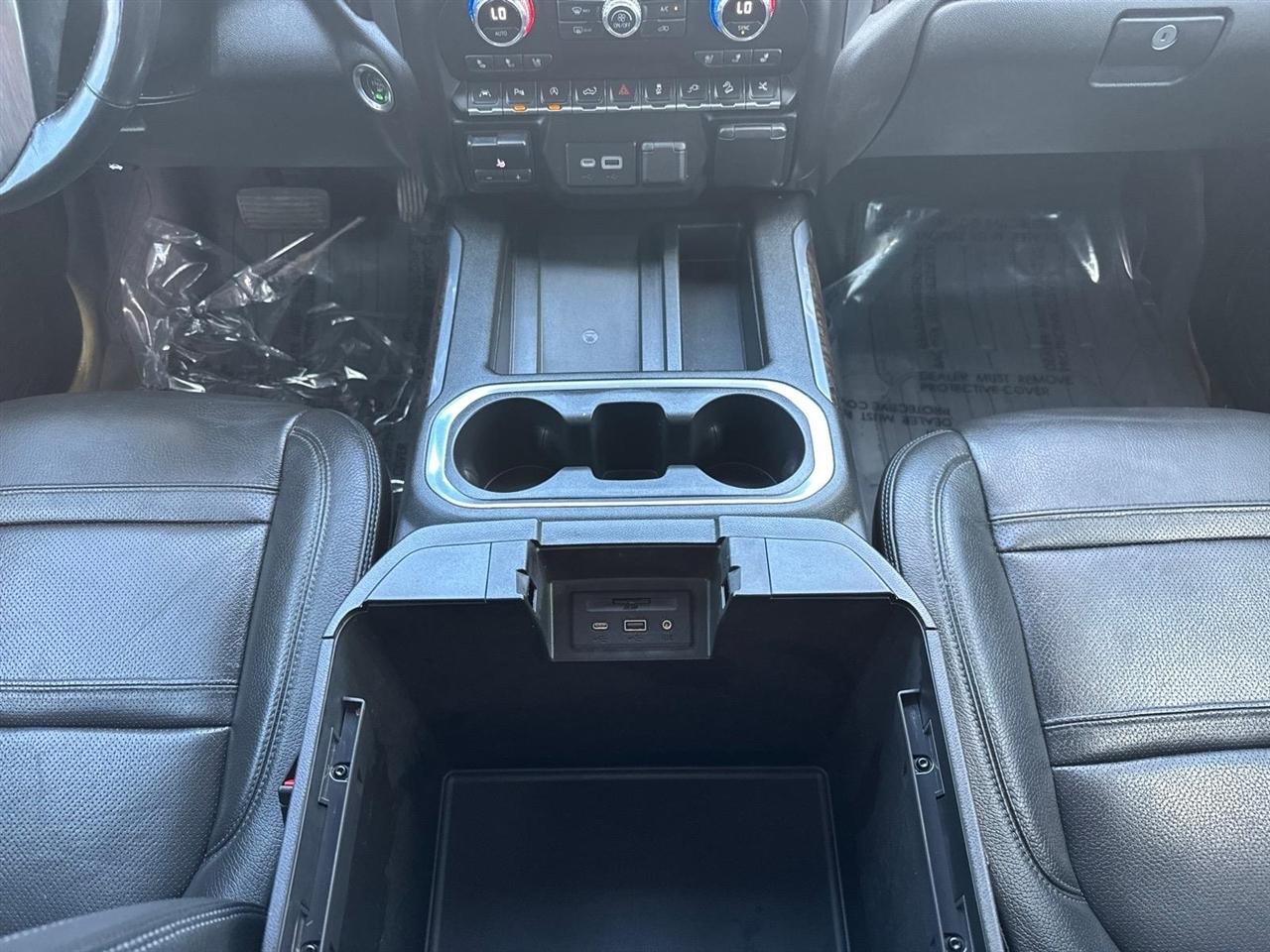 GMC Sierra 1500 4WD Crew Cab 147" Denali 2020
