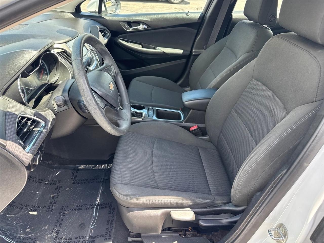 Chevrolet Cruze 4dr Sdn 1.4L LT w/1SD 2017
