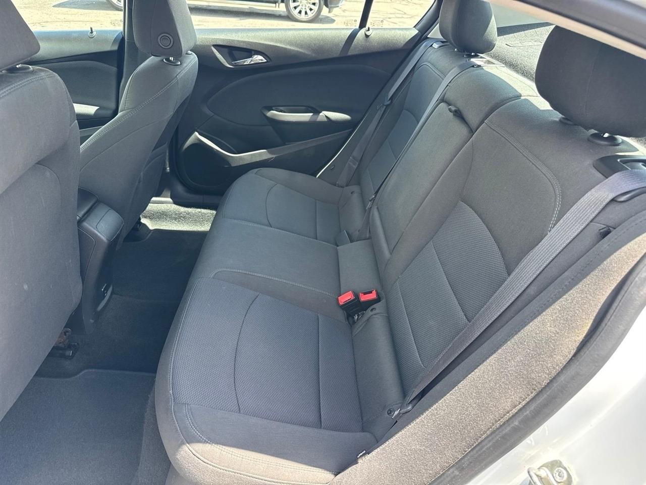 Chevrolet Cruze 4dr Sdn 1.4L LT w/1SD 2017