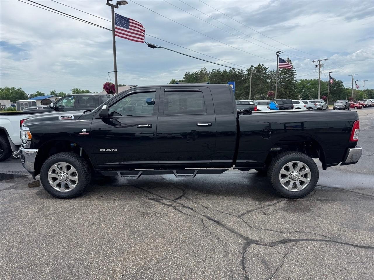 RAM 2500 Big Horn 4x4 Mega Cab 6'4" Box 2019
