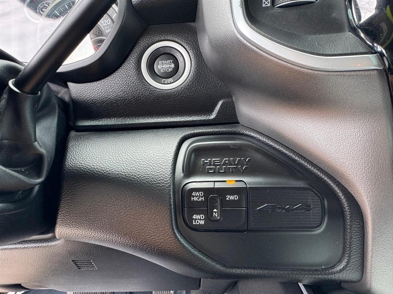 RAM 2500 Big Horn 4x4 Mega Cab 6'4" Box 2019