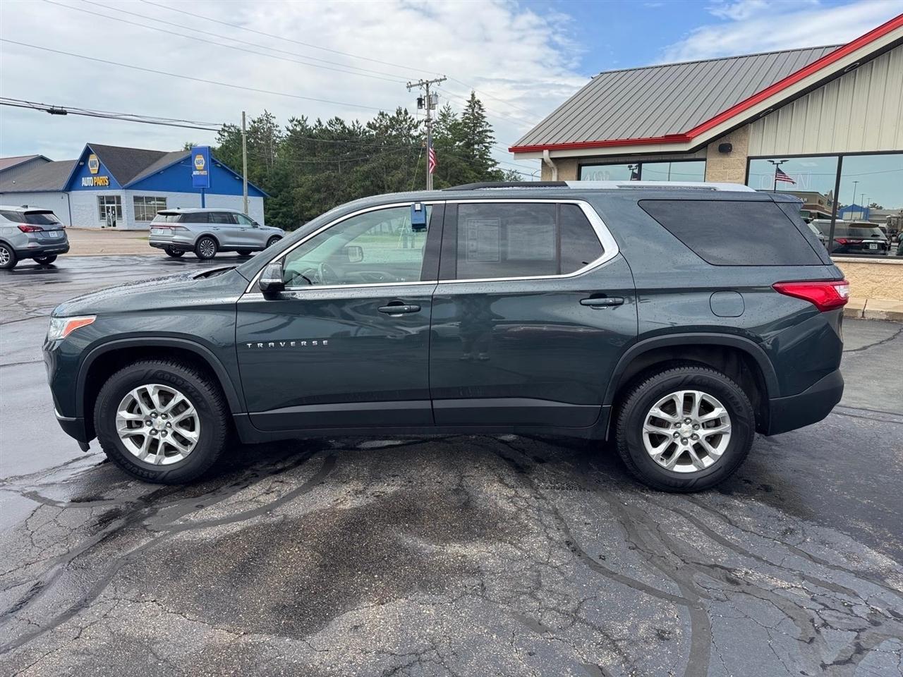 Chevrolet Traverse AWD 4dr LT Cloth w/1LT 2018