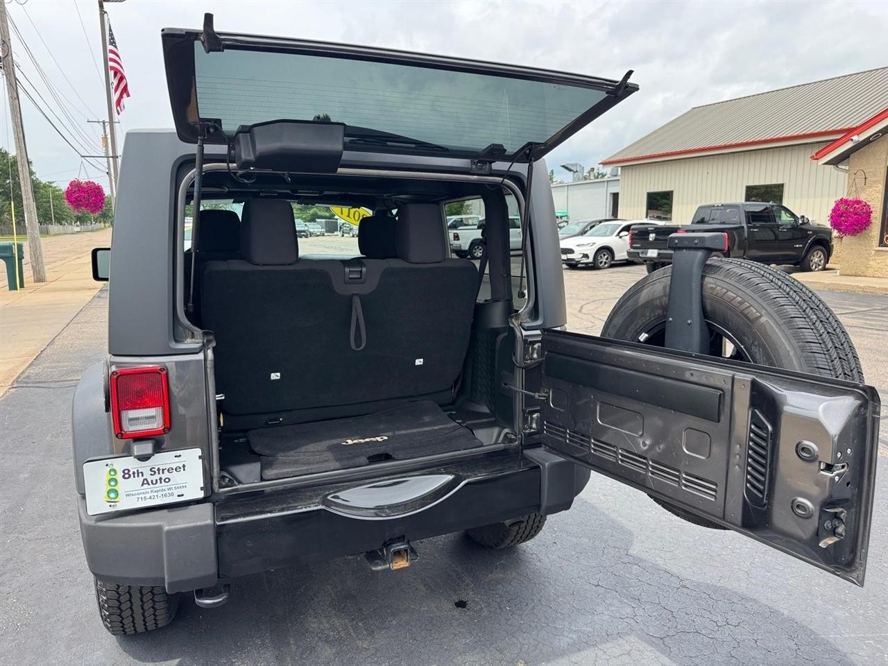 Jeep Wrangler Willys Wheeler 4x4 2017