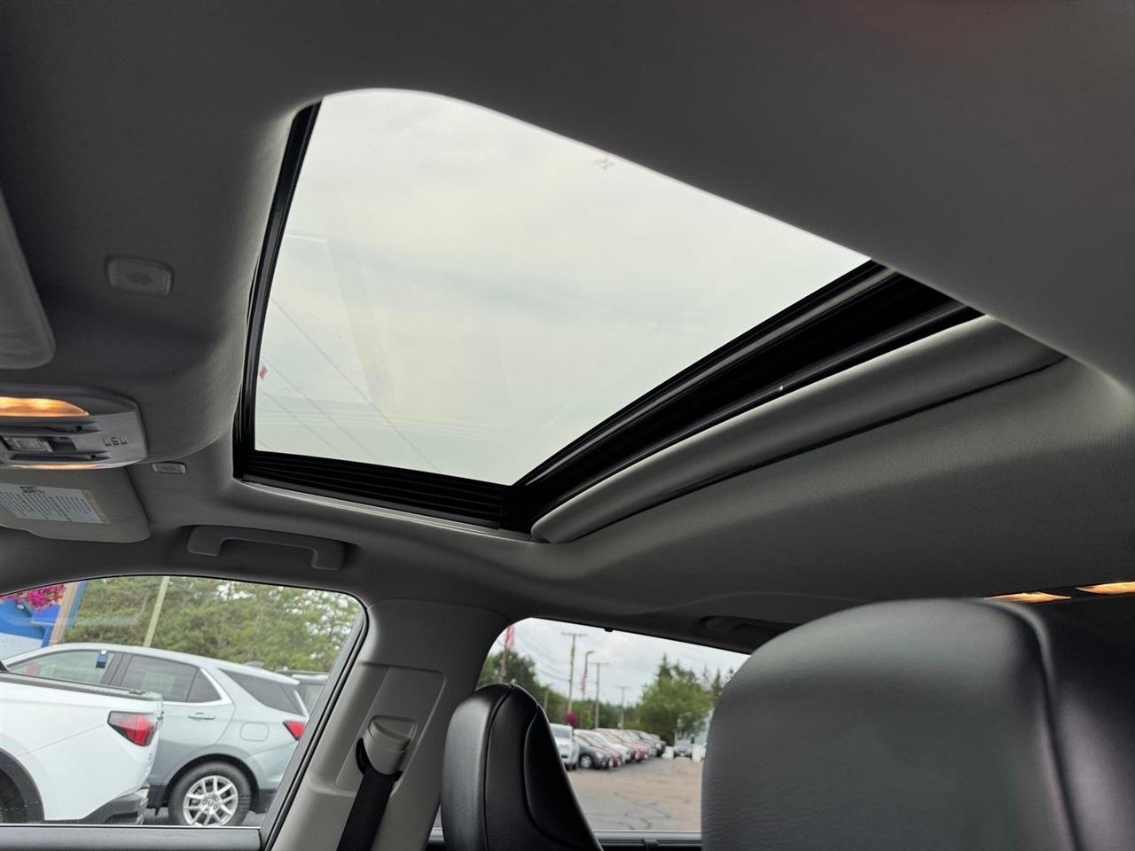 Toyota Highlander Platinum AWD (Natl) 2023