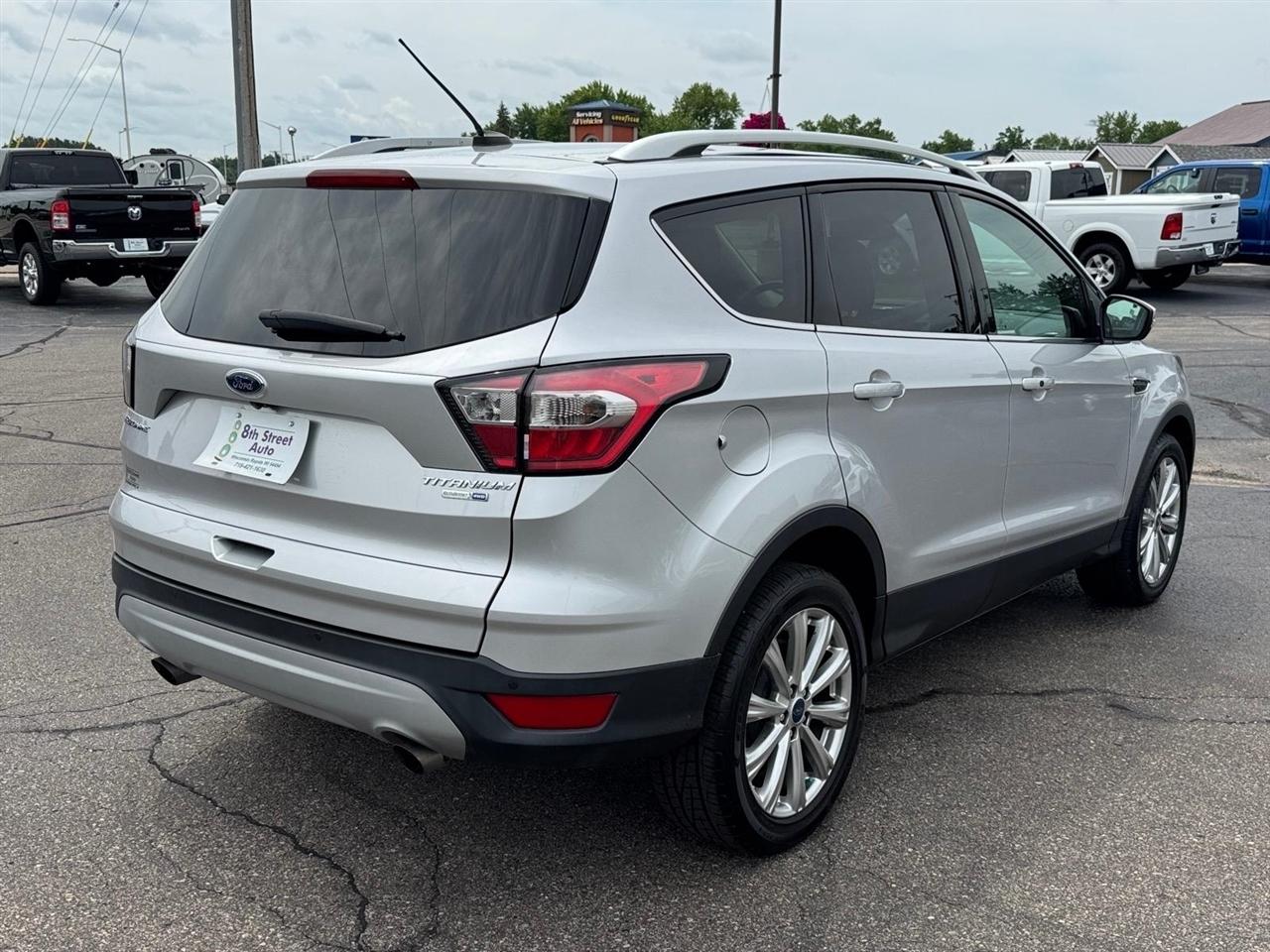 Ford Escape Titanium 4WD 2017