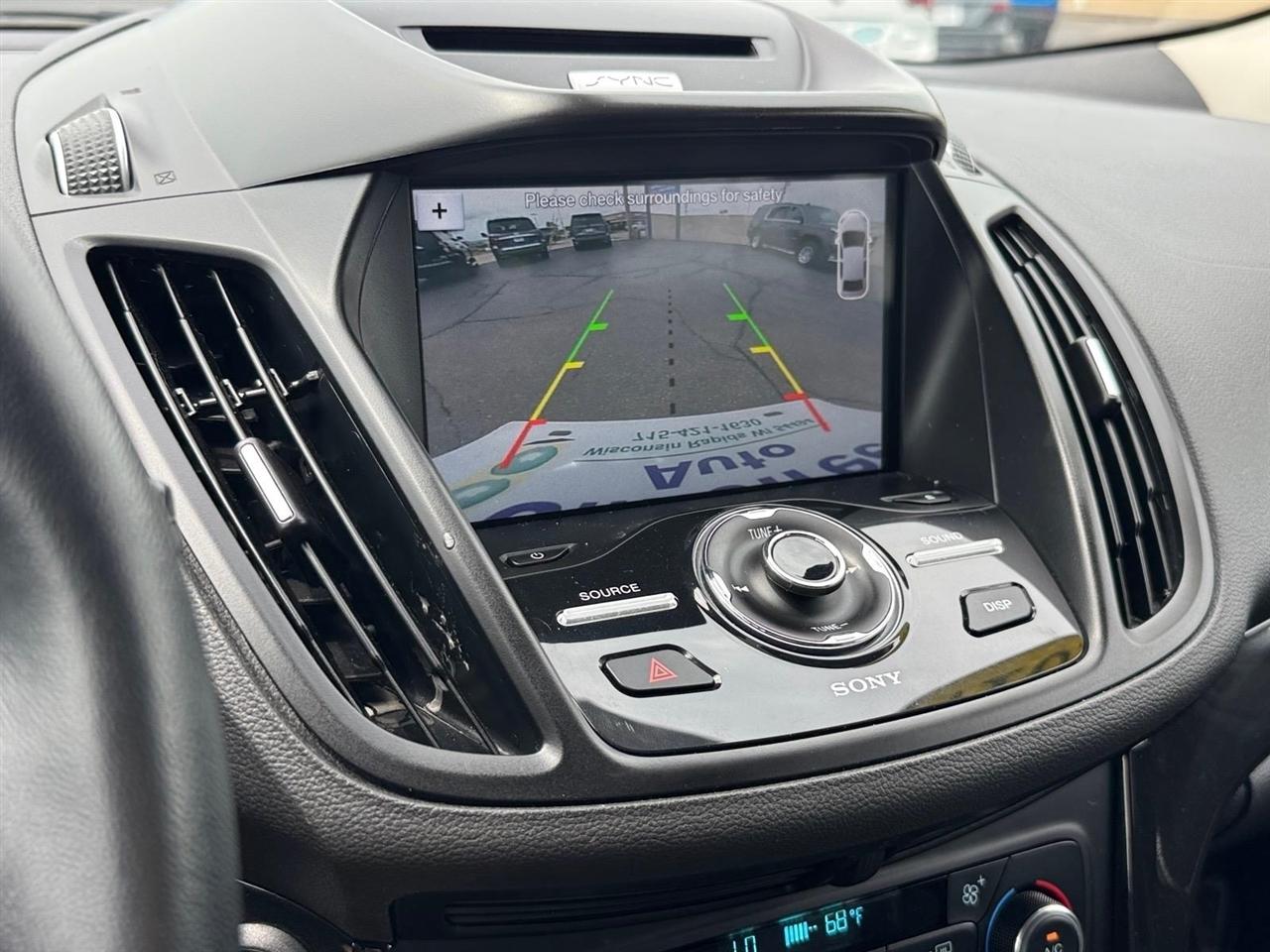 Ford Escape Titanium 4WD 2017
