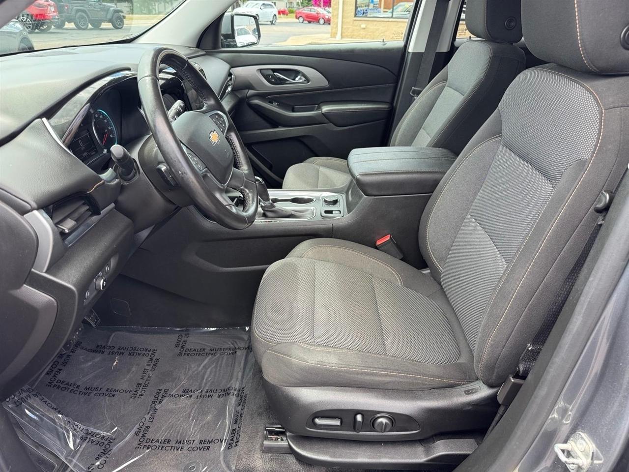 Chevrolet Traverse AWD 4dr LT Cloth w/1LT 2018