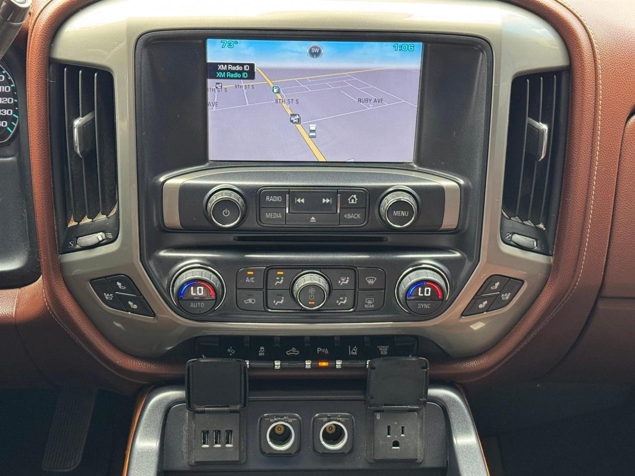 Chevrolet Silverado 3500HD Built After Aug 14 4WD Crew Cab 153.7" High Country 2015