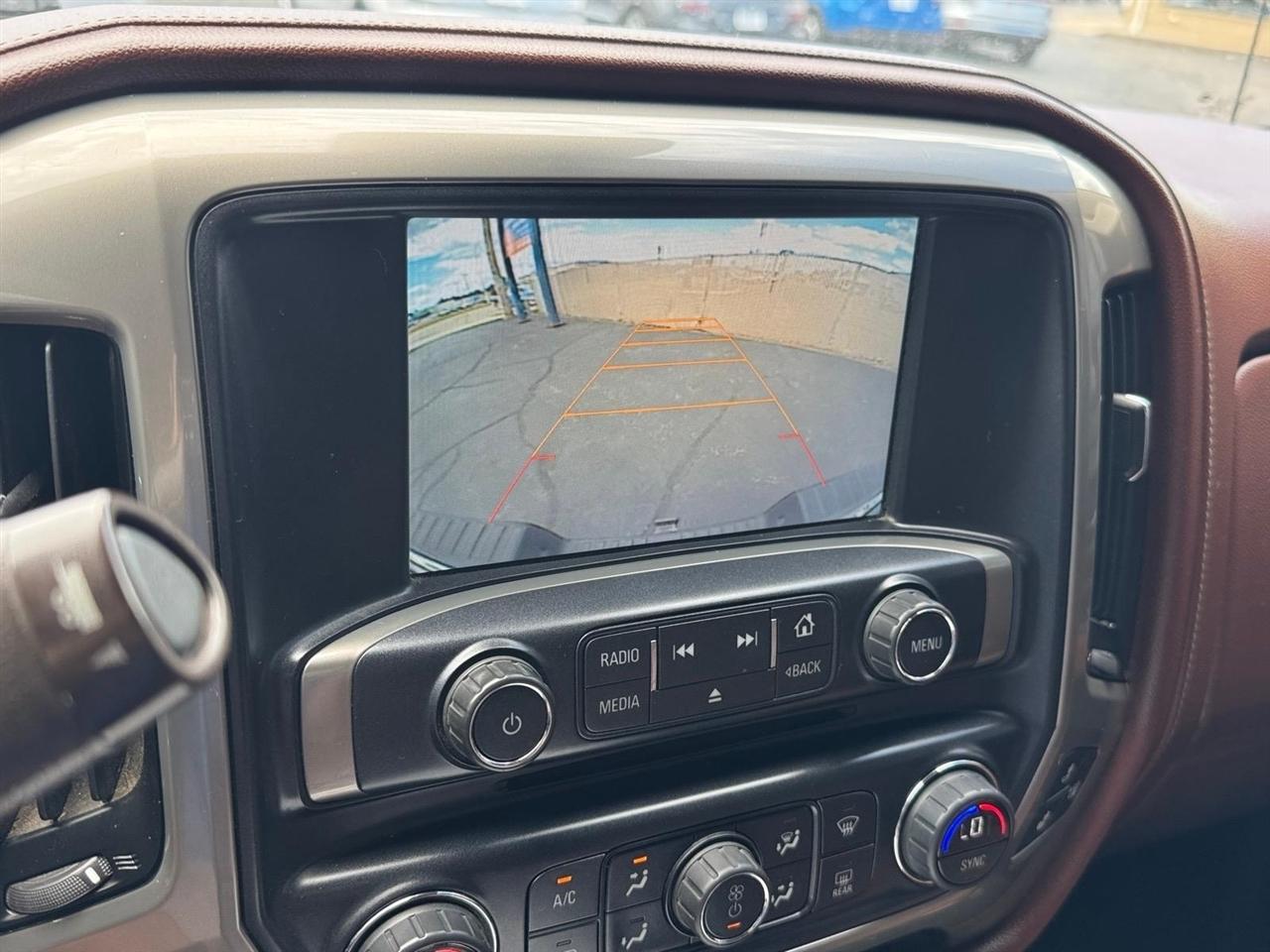 Chevrolet Silverado 3500HD Built After Aug 14 4WD Crew Cab 153.7" High Country 2015