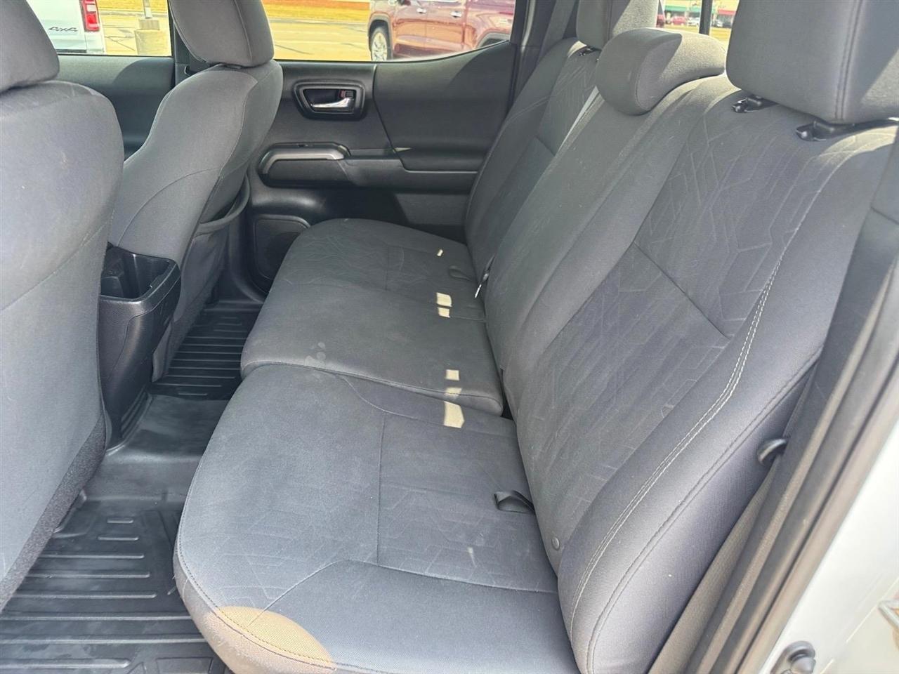 Toyota Tacoma TRD Off Road Double Cab 6' Bed V6 4x4 AT (Natl) 2017