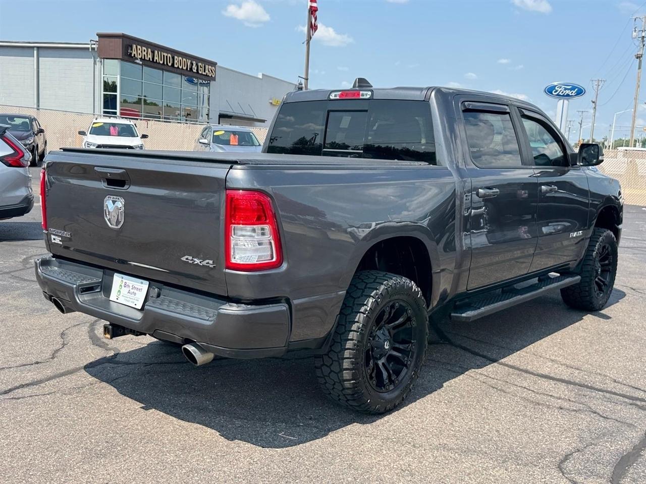 RAM 1500 Big Horn/Lone Star 4x4 Crew Cab 5'7" Box 2019