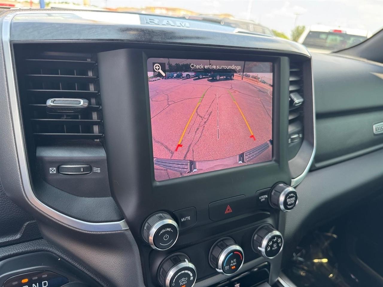 RAM 1500 Big Horn/Lone Star 4x4 Crew Cab 5'7" Box 2019
