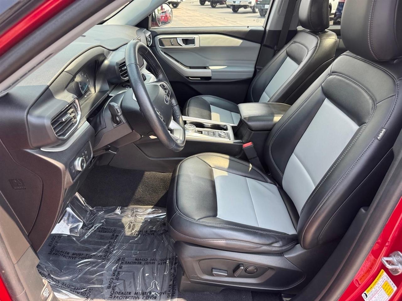 Ford Explorer XLT 4WD 2022