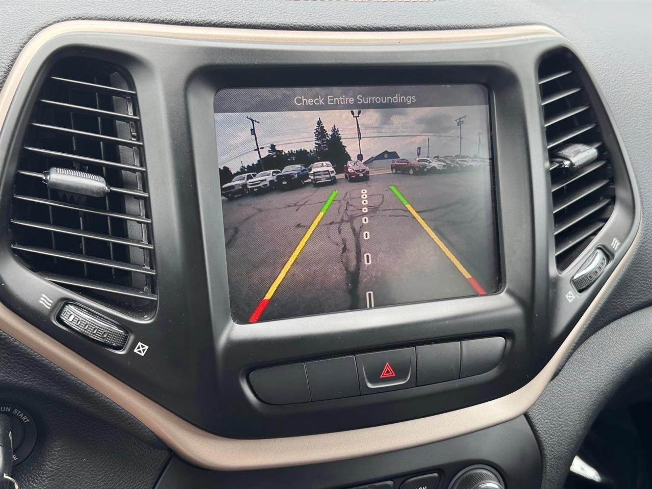 Jeep Cherokee 4WD 4dr Latitude 2015