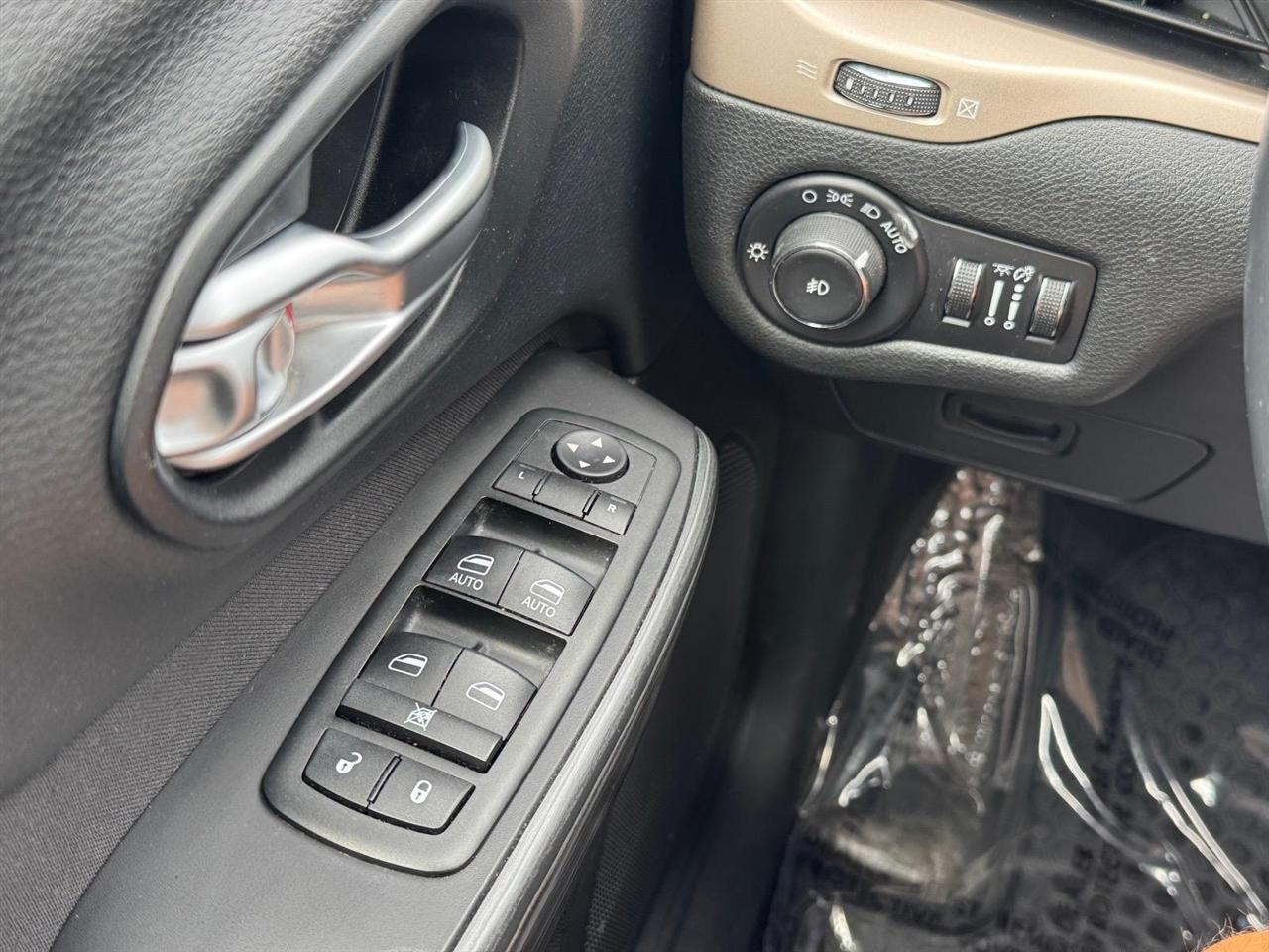Jeep Cherokee 4WD 4dr Latitude 2015