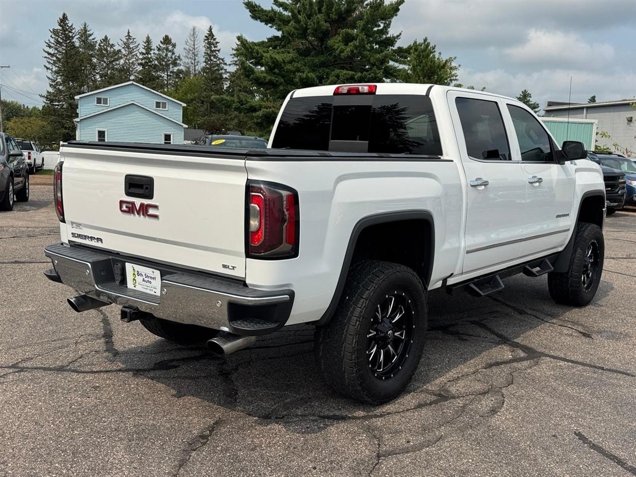 GMC Sierra 1500 4WD Crew Cab 143.5" SLT 2016