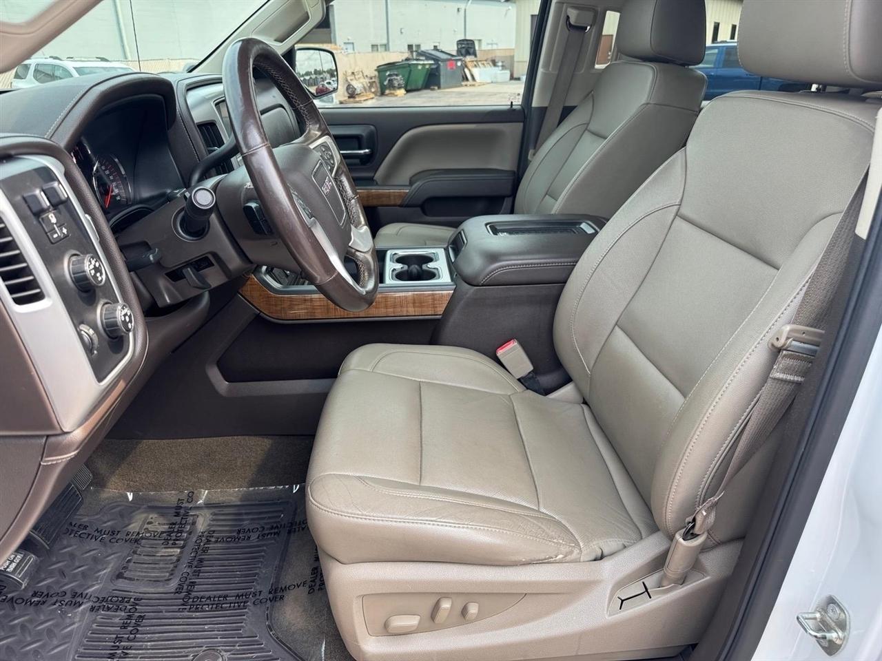 GMC Sierra 1500 4WD Crew Cab 143.5" SLT 2016