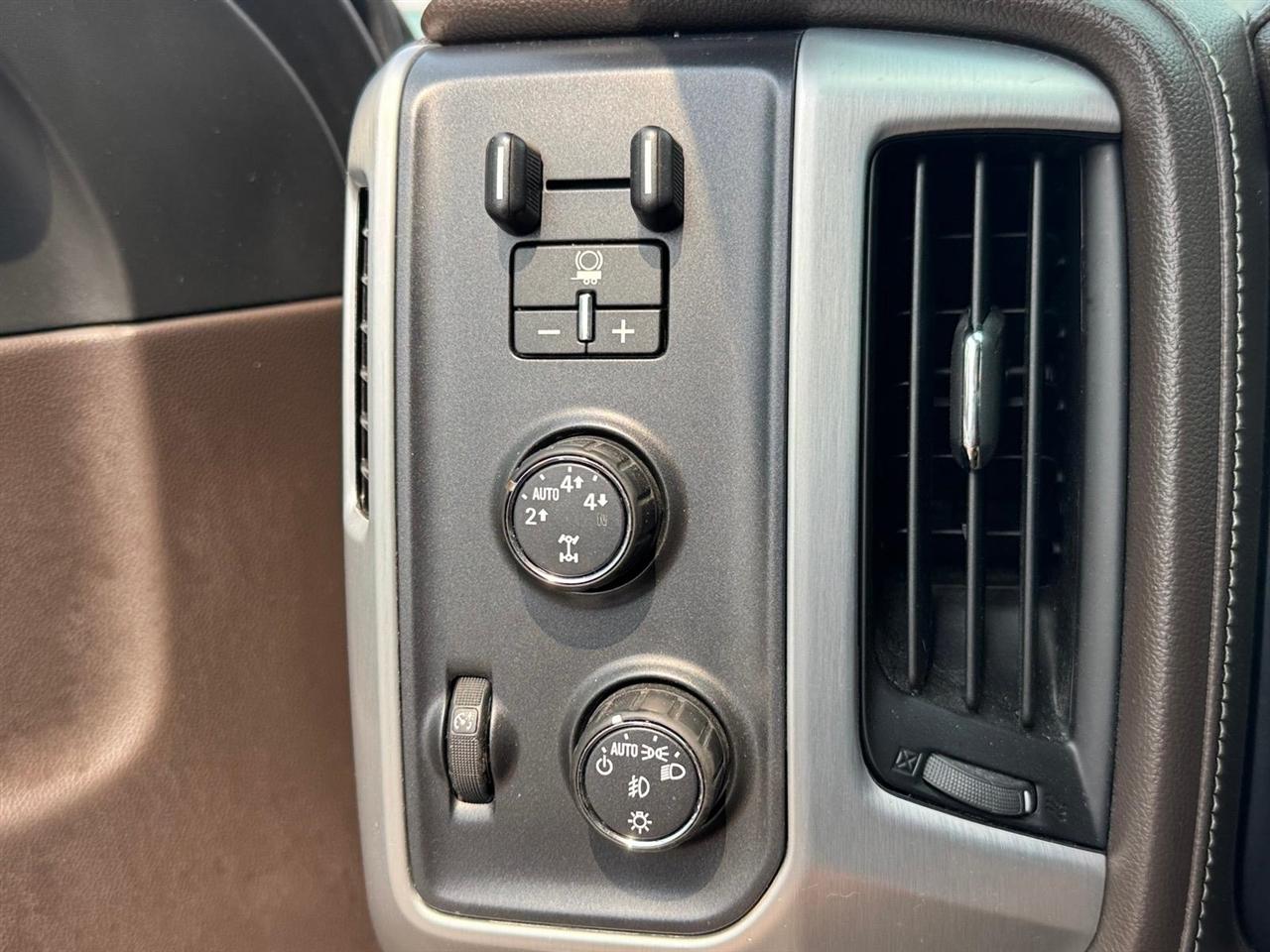 GMC Sierra 1500 4WD Crew Cab 143.5" SLT 2016