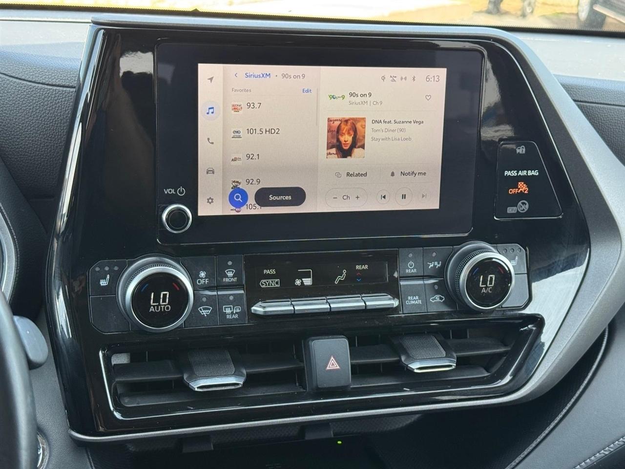 Toyota Highlander Platinum AWD (Natl) 2023