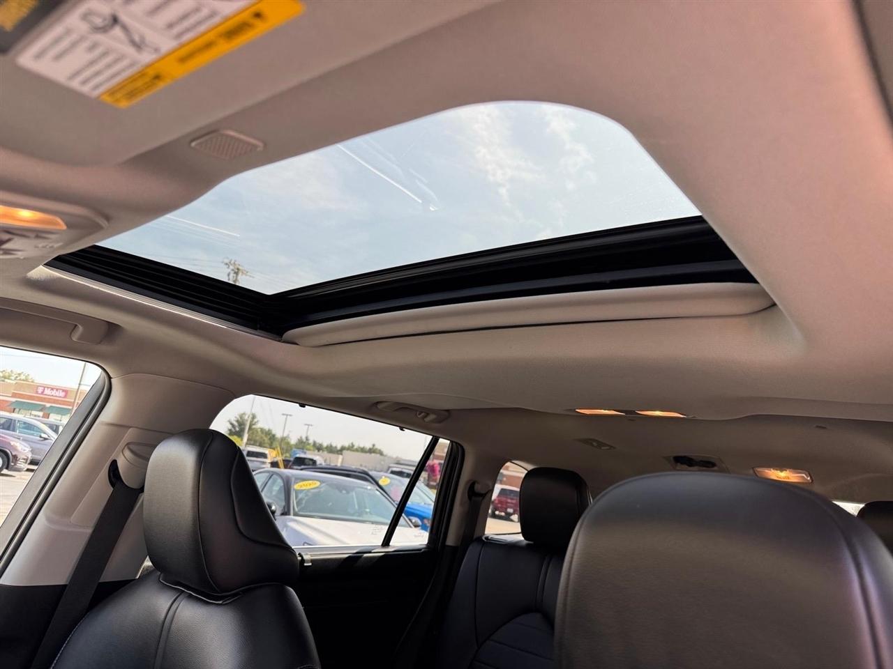 Toyota Highlander Platinum AWD (Natl) 2023