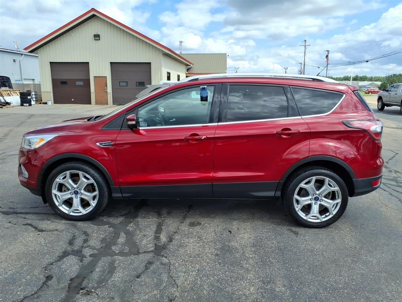 Ford Escape Titanium 4WD 2017