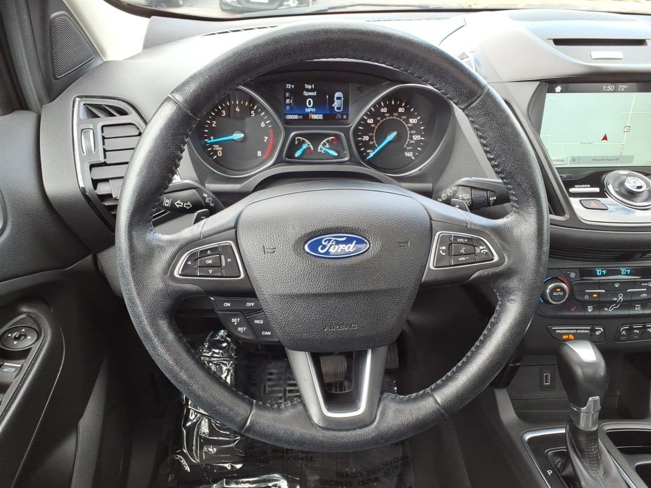 Ford Escape Titanium 4WD 2017