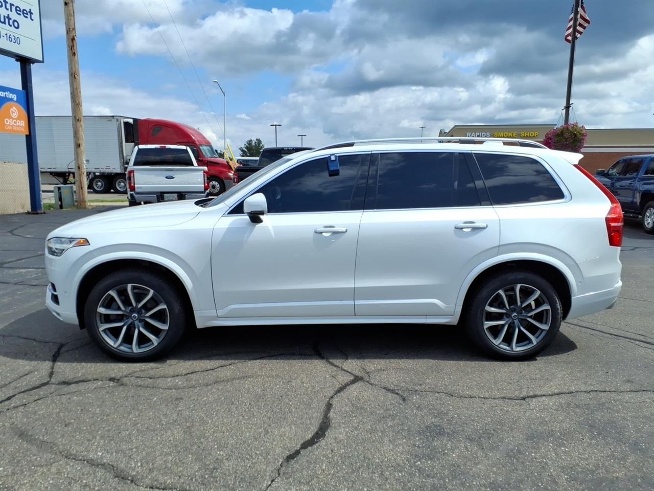 Volvo XC90 T6 AWD Momentum 2019
