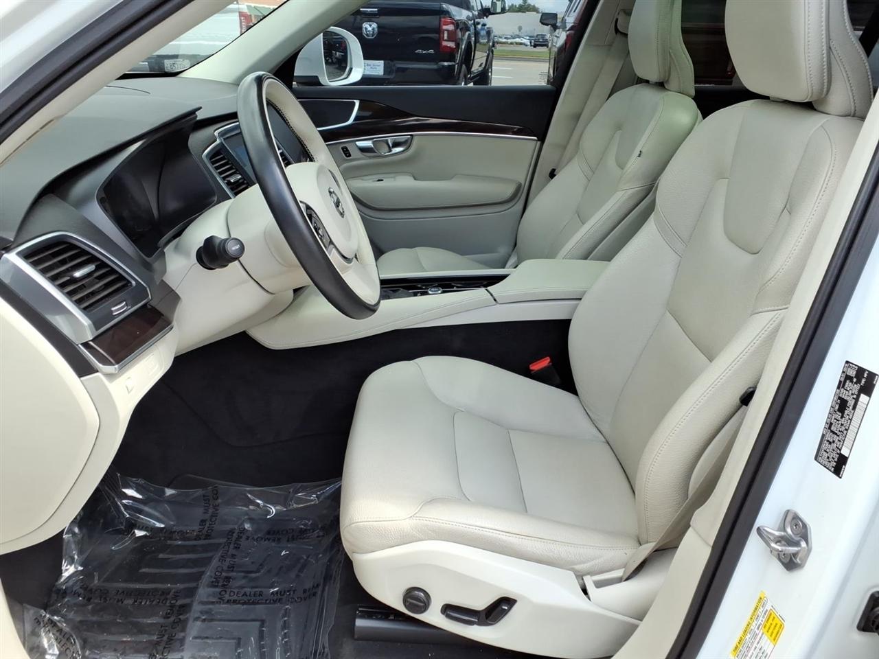 Volvo XC90 T6 AWD Momentum 2019