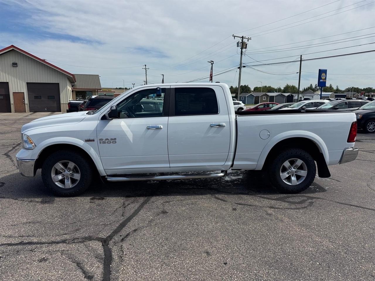 RAM 1500 4WD Crew Cab 149" Outdoorsman 2014