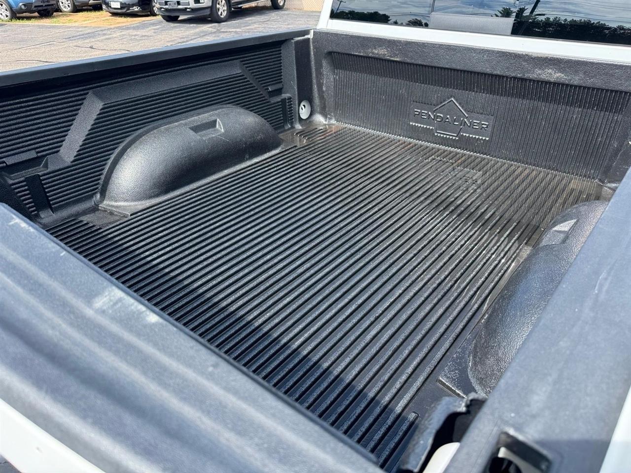 RAM 1500 4WD Crew Cab 149" Outdoorsman 2014