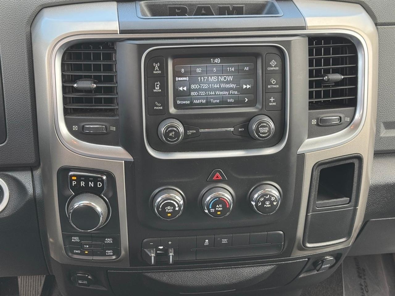 RAM 1500 4WD Crew Cab 149" Outdoorsman 2014