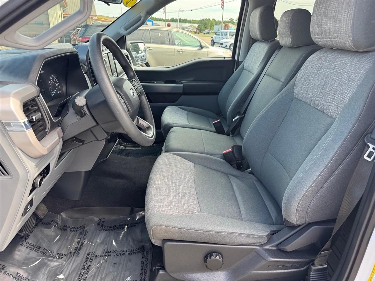 Ford F-150 Lariat 4WD SuperCrew 5.5' Box 2023