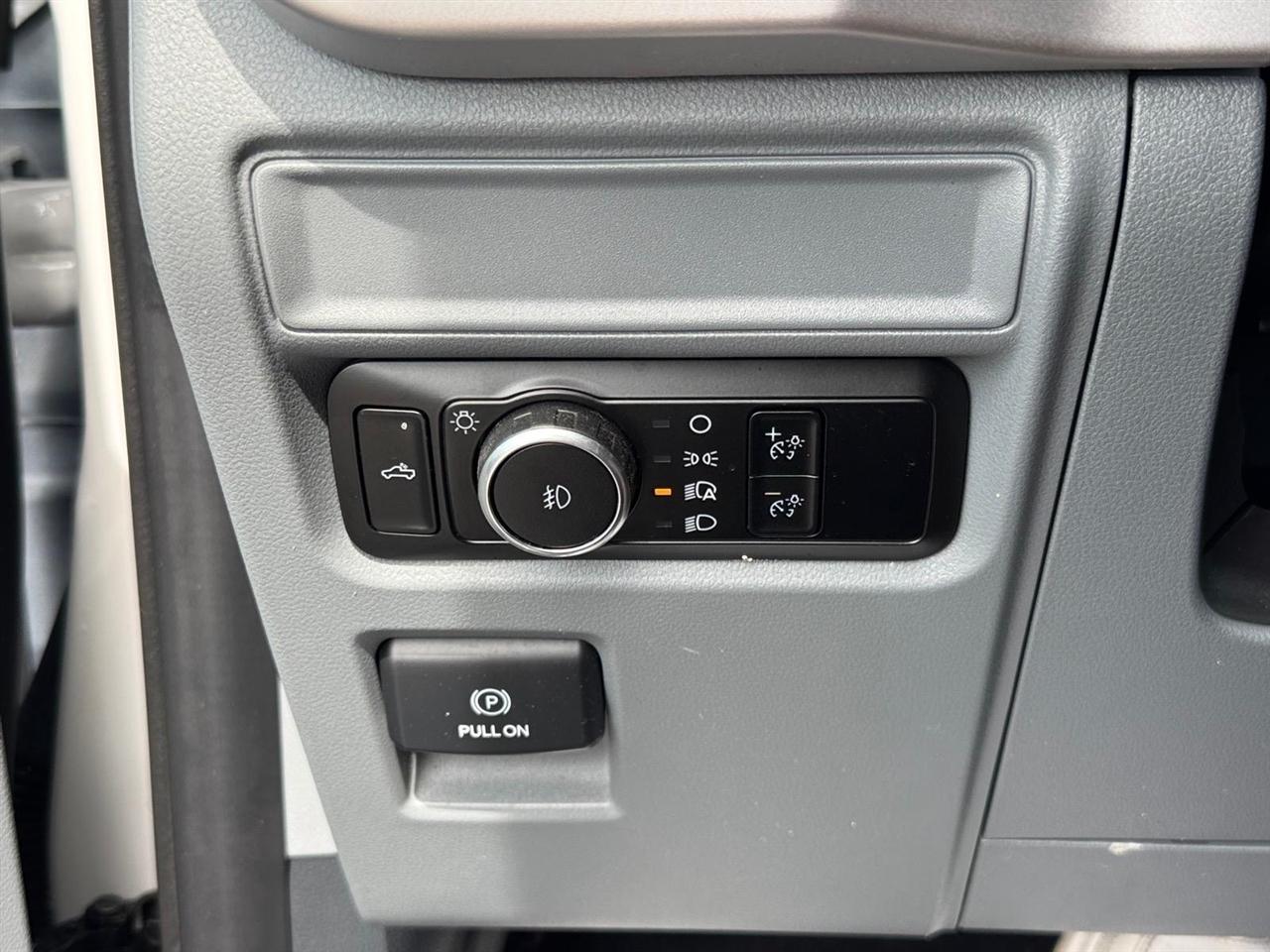 Ford F-150 Lariat 4WD SuperCrew 5.5' Box 2023