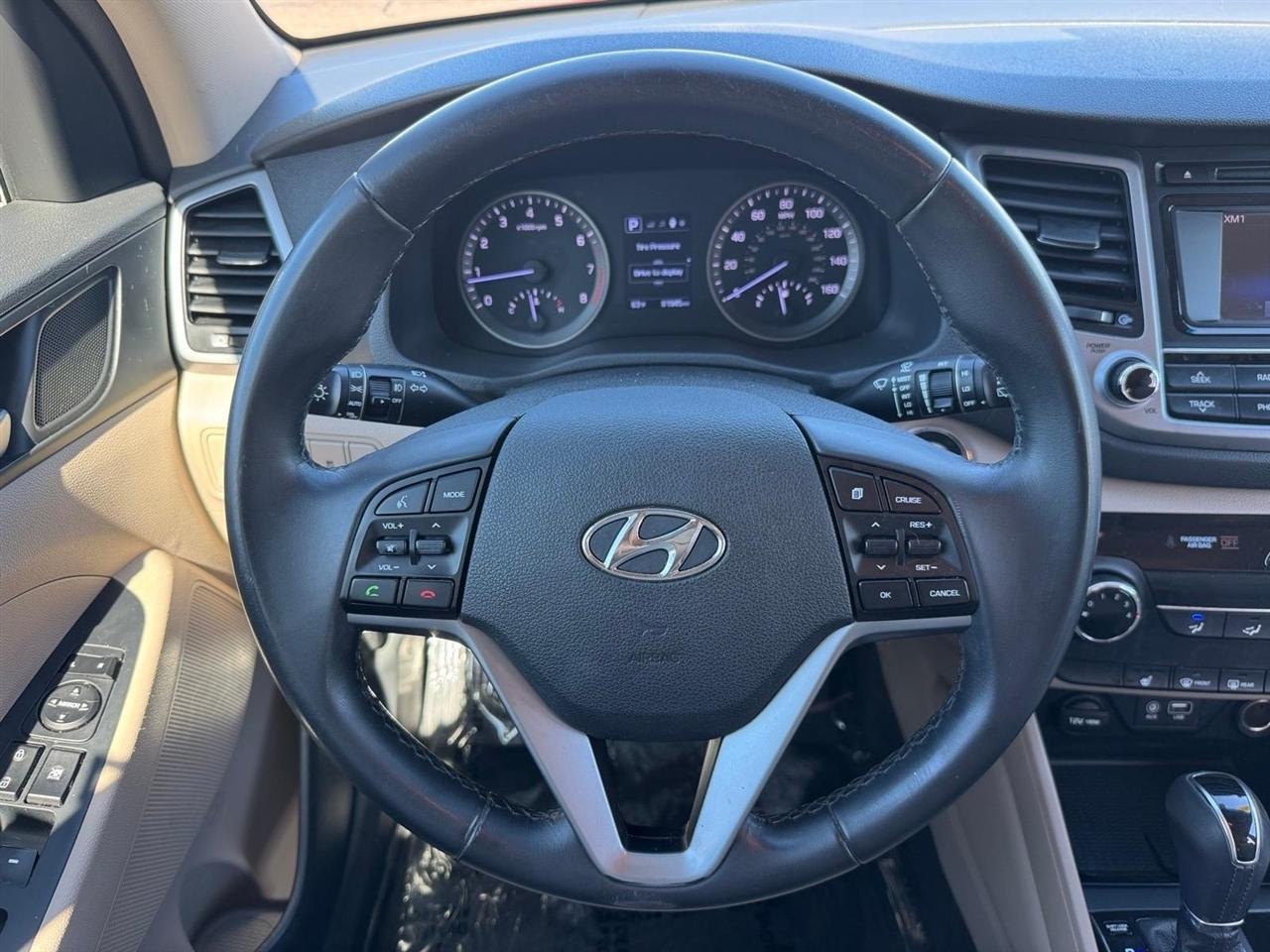 Hyundai Tucson AWD 4dr Sport w/Beige Int 2016