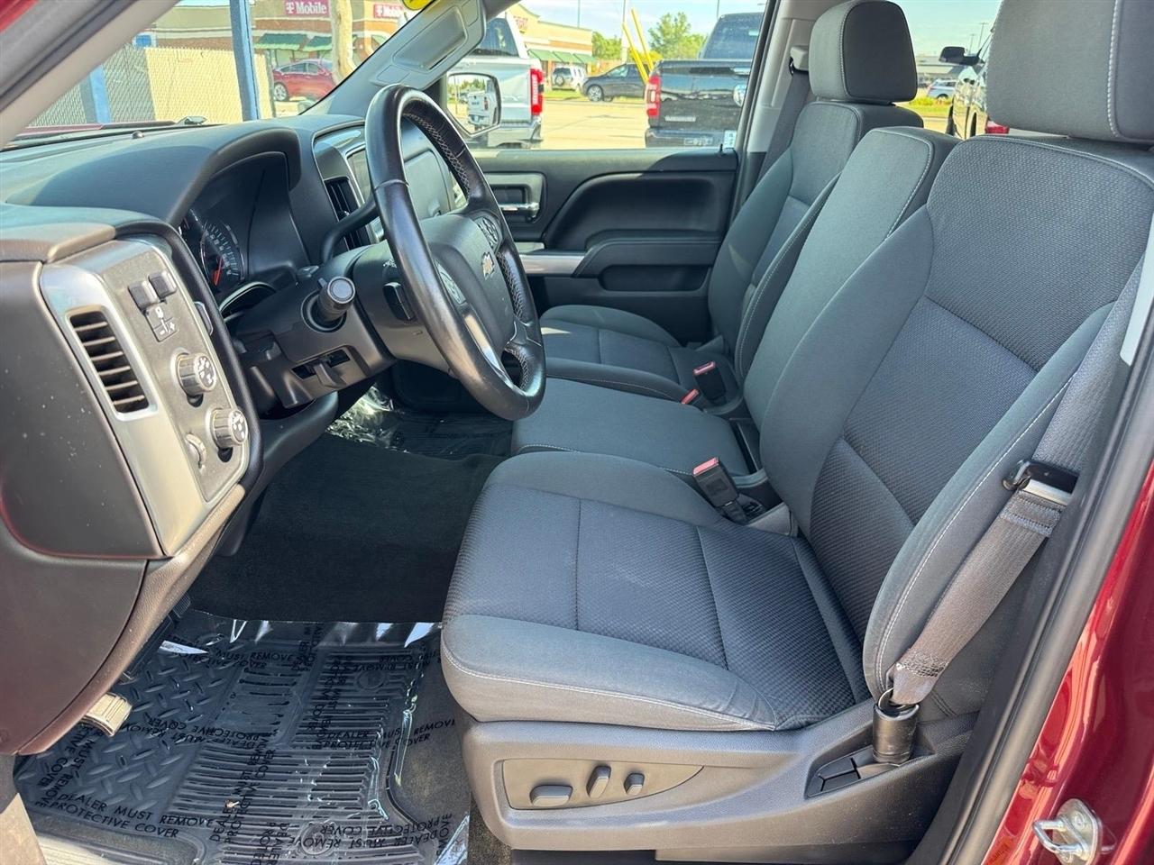Chevrolet Silverado 1500 4WD Crew Cab 143.5" LT w/2LT 2016