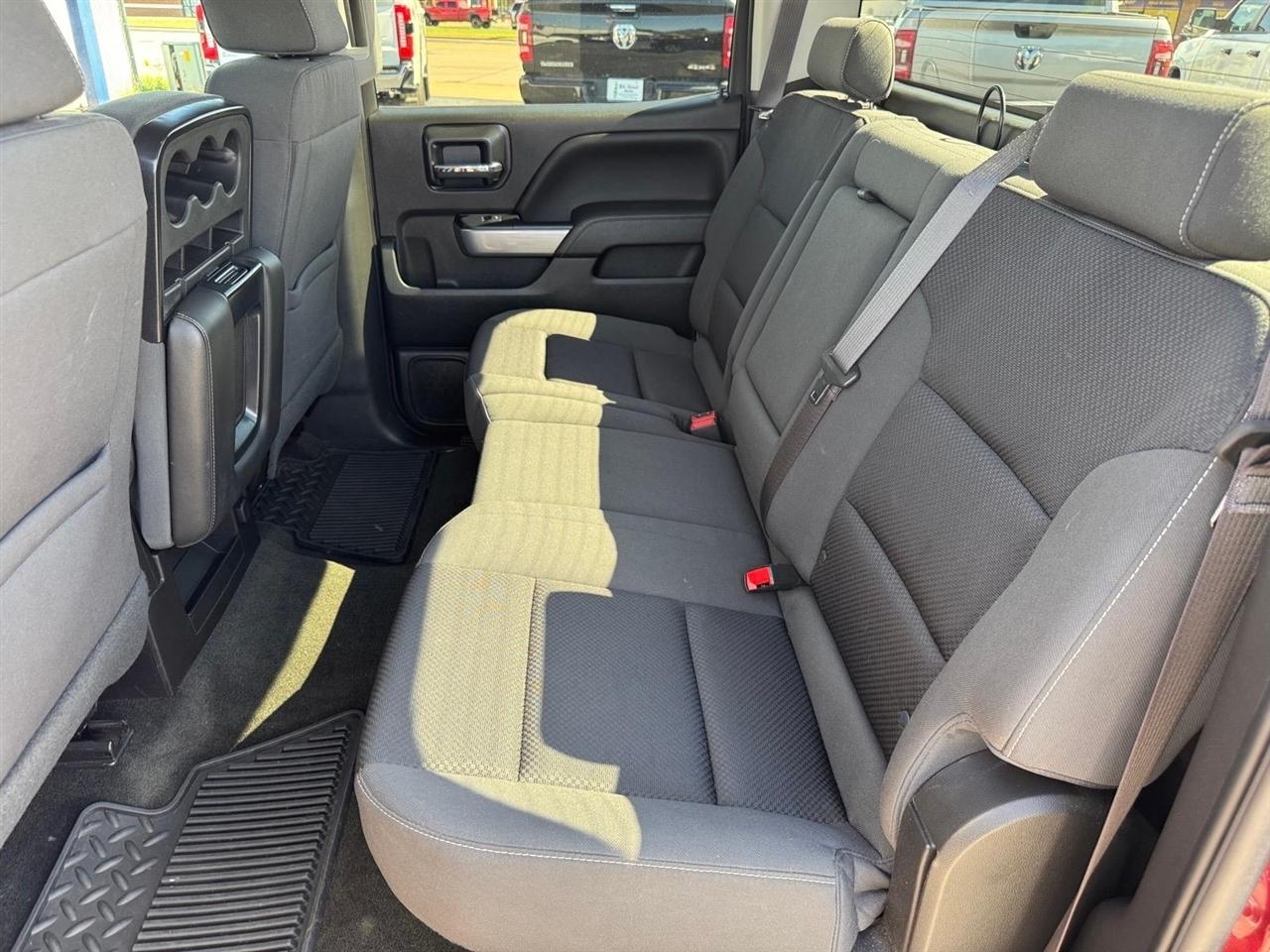 Chevrolet Silverado 1500 4WD Crew Cab 143.5" LT w/2LT 2016