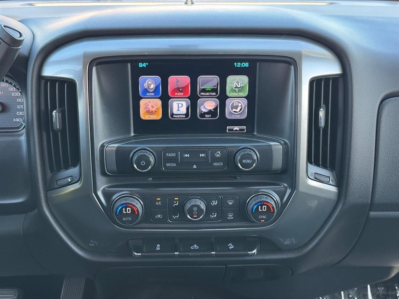 Chevrolet Silverado 1500 4WD Crew Cab 143.5" LT w/2LT 2016
