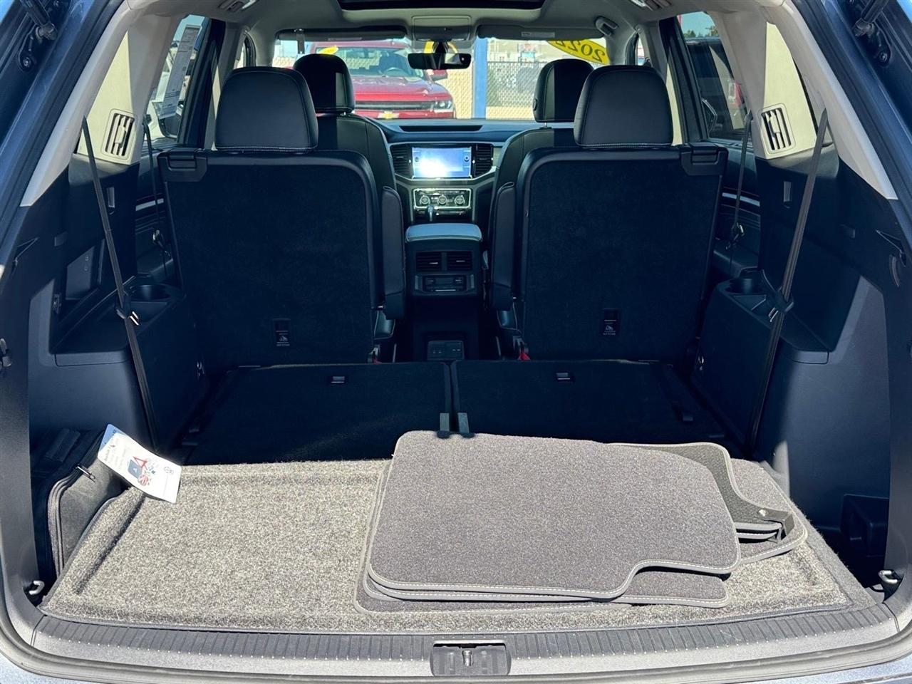 Volkswagen Atlas 2.0T SE w/Technology 4MOTION 2022