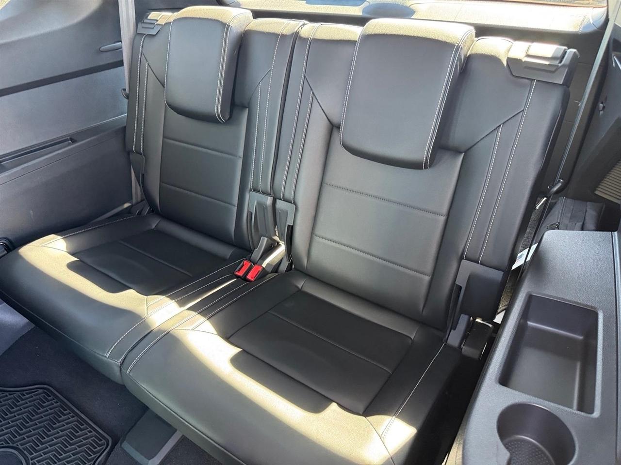 Volkswagen Atlas 2.0T SE w/Technology 4MOTION 2022